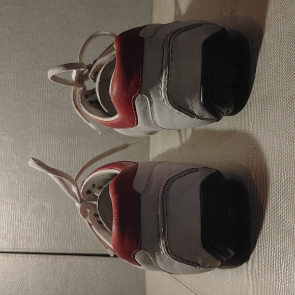 Shoes - Picture 3 of 3